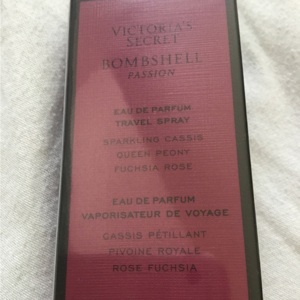 Victoria's Secret Bombshell Passion Travel Fragrance NWT - Picture 3 of 7